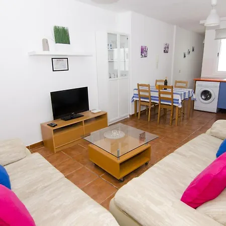 Charming In 80m² Mountain/sea View Appartamento